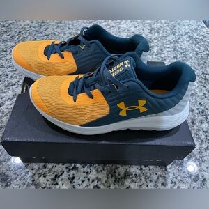 Brand New boys Under Armour sneaker, size 2.5